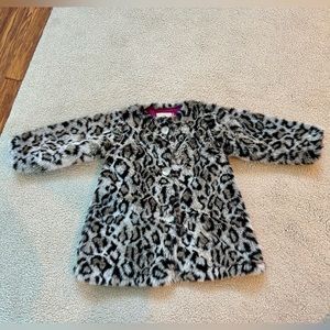 Girls 3T Pink Chicken faux fur coat EUC
